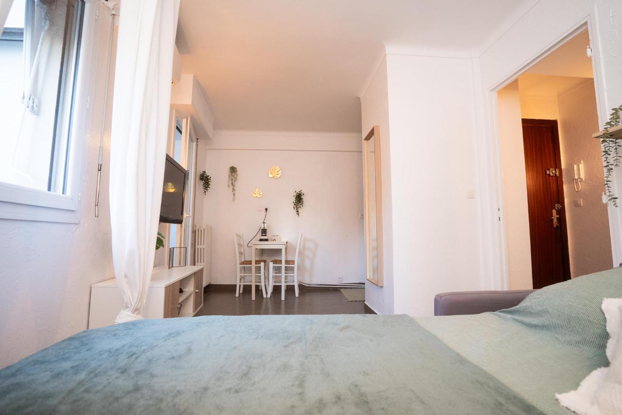 Apartmán Location Studio Avec Loggia Antibes Exteriér fotografie